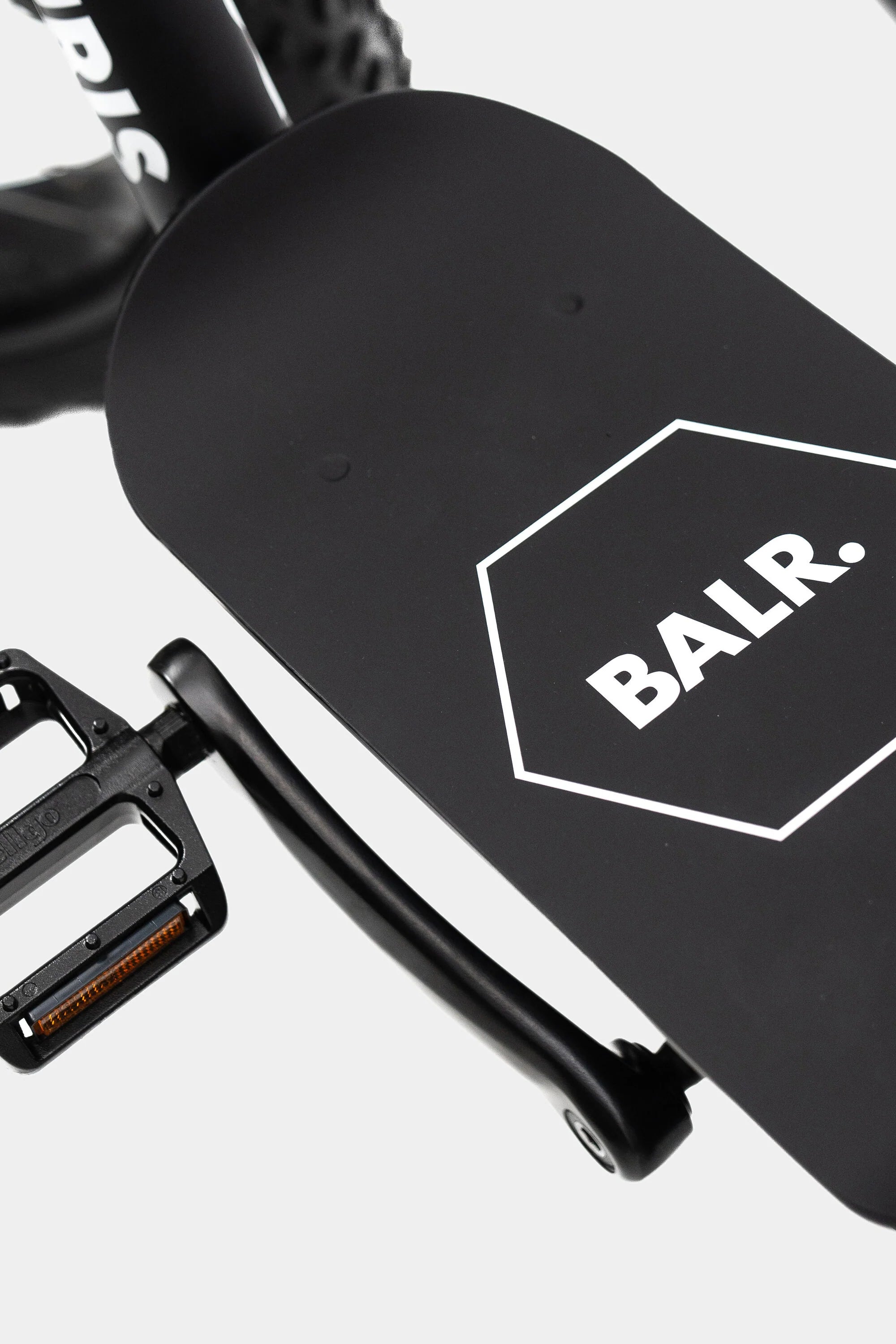 Shopify-BALR-x-La-Souris-Fatbike_103.webp